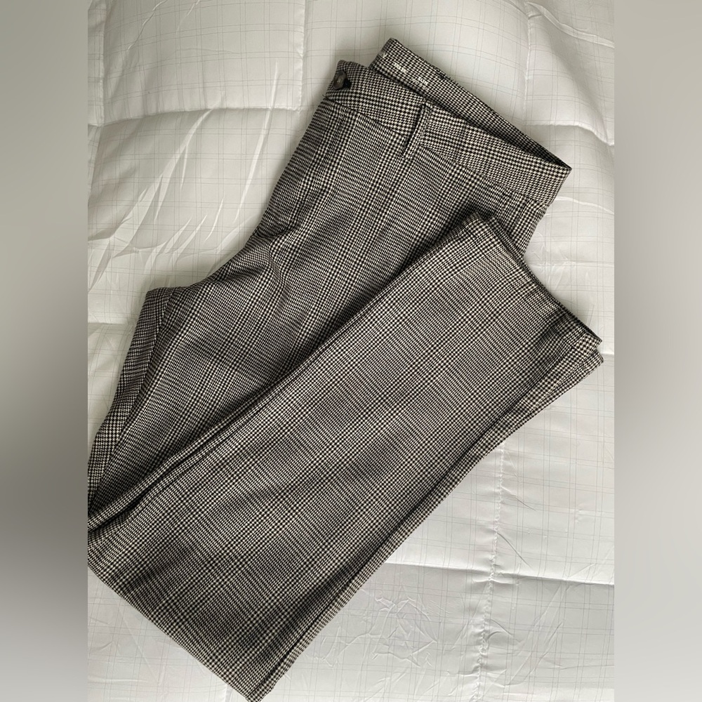 Old Navy/NWOT Men’s Dress Pants Slim Cut Sz 38” X 36”
